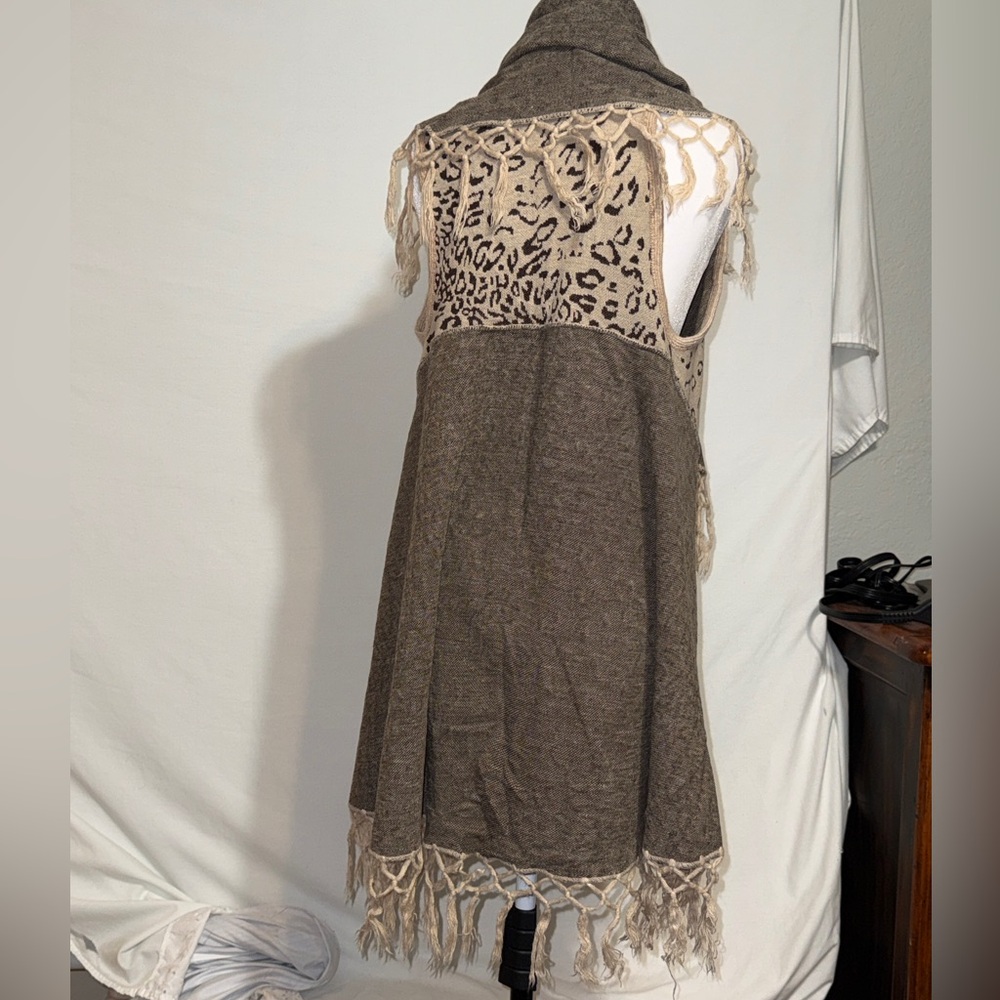 RAJ Boho Leopard Fringe Vest Duster Open Front Festival Kimono One Size NWT - Picture 3 of 9